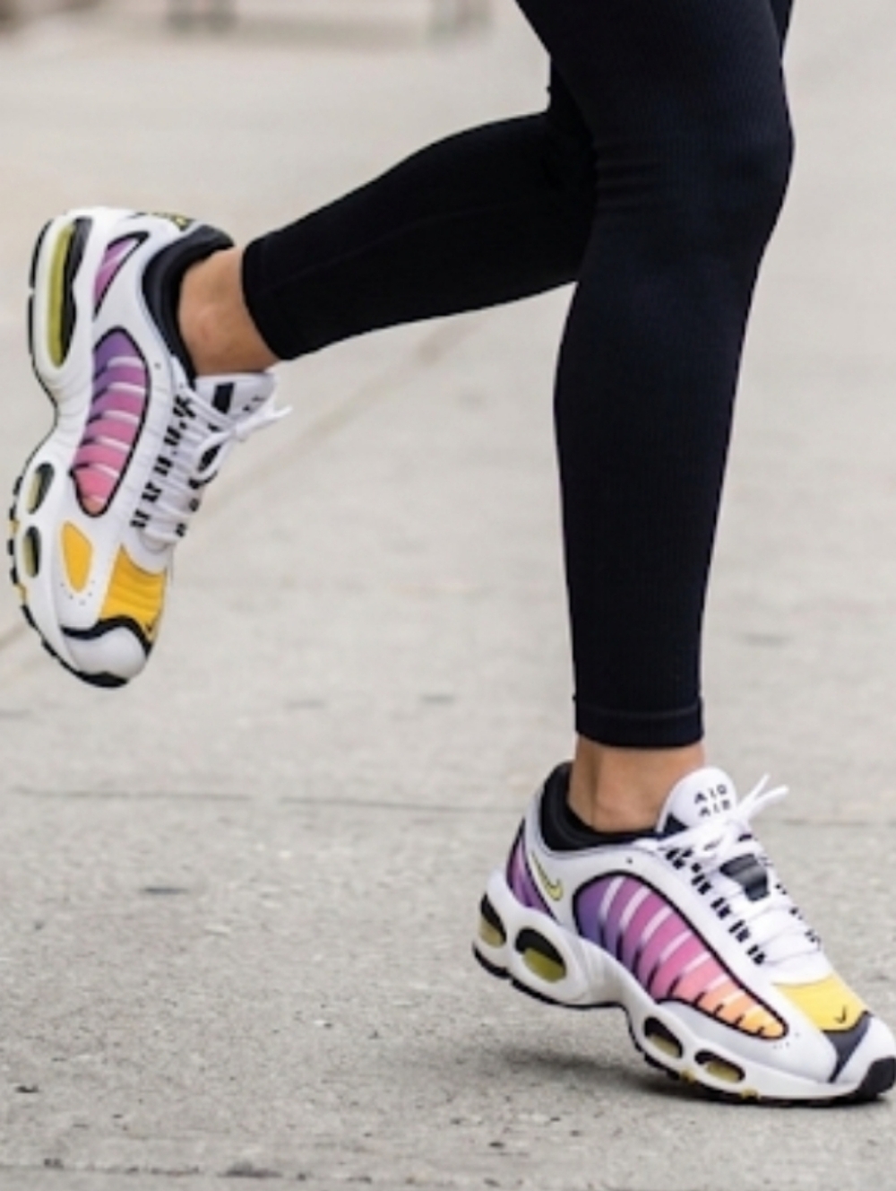 Nike Air Max Tailwind 4 "Summer Gradient" Women's Size 8.5